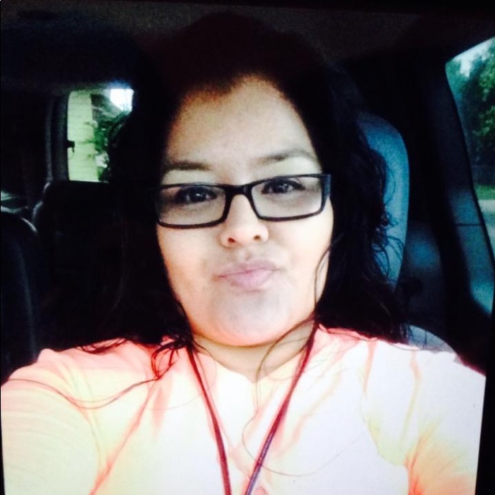 Meet your Posher, Morena